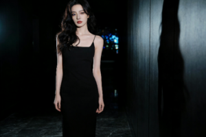 Elegant woman in black dress. KL Escort Call Girl Service Malaysia.